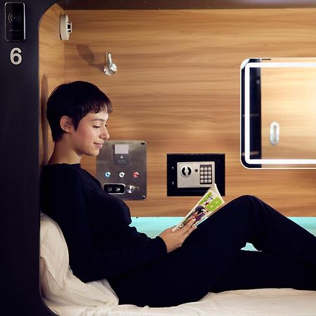 Capsule Hotel Montreal Zewnętrze zdjęcie