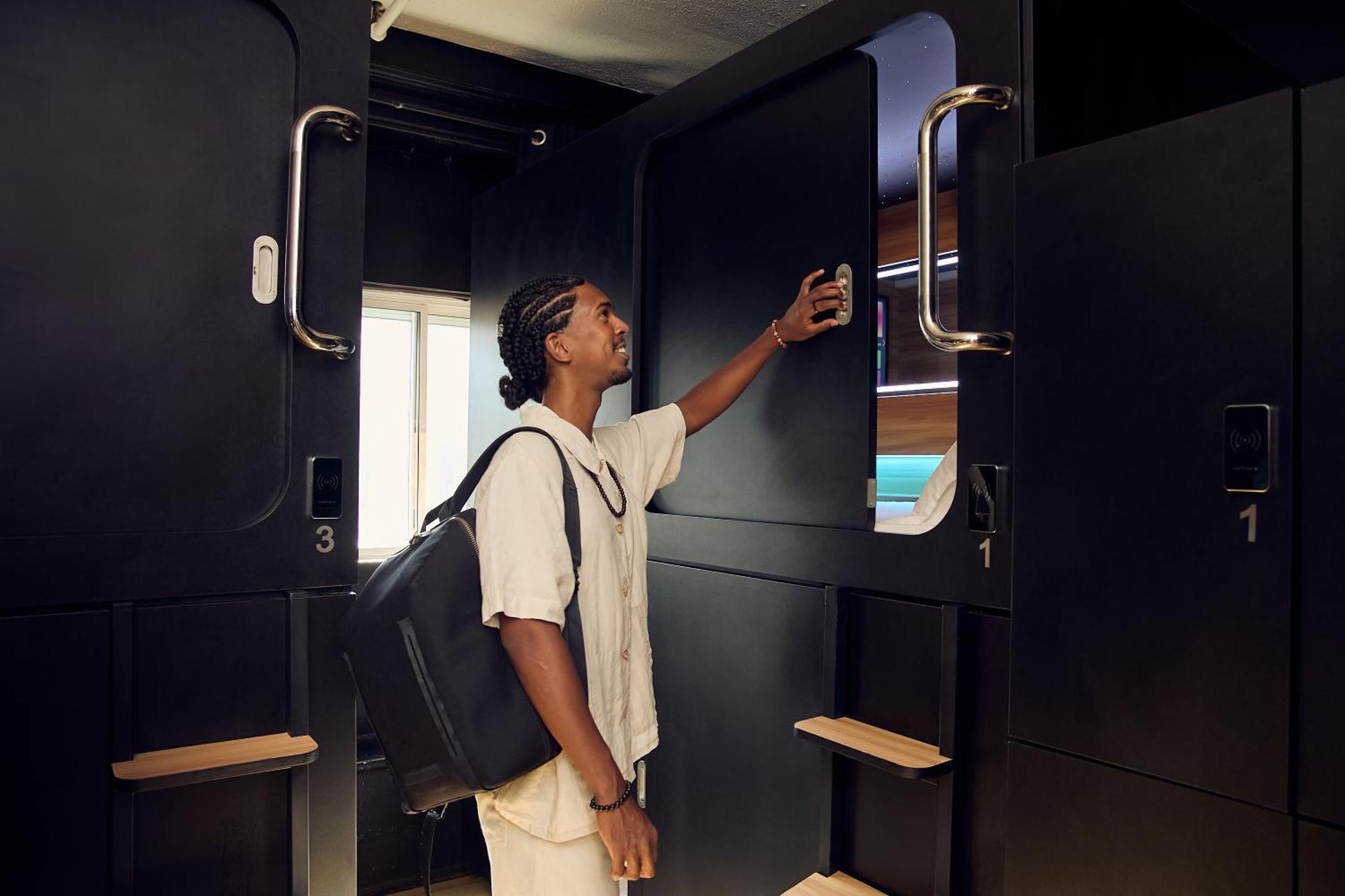 Capsule Hotel Montreal Zewnętrze zdjęcie