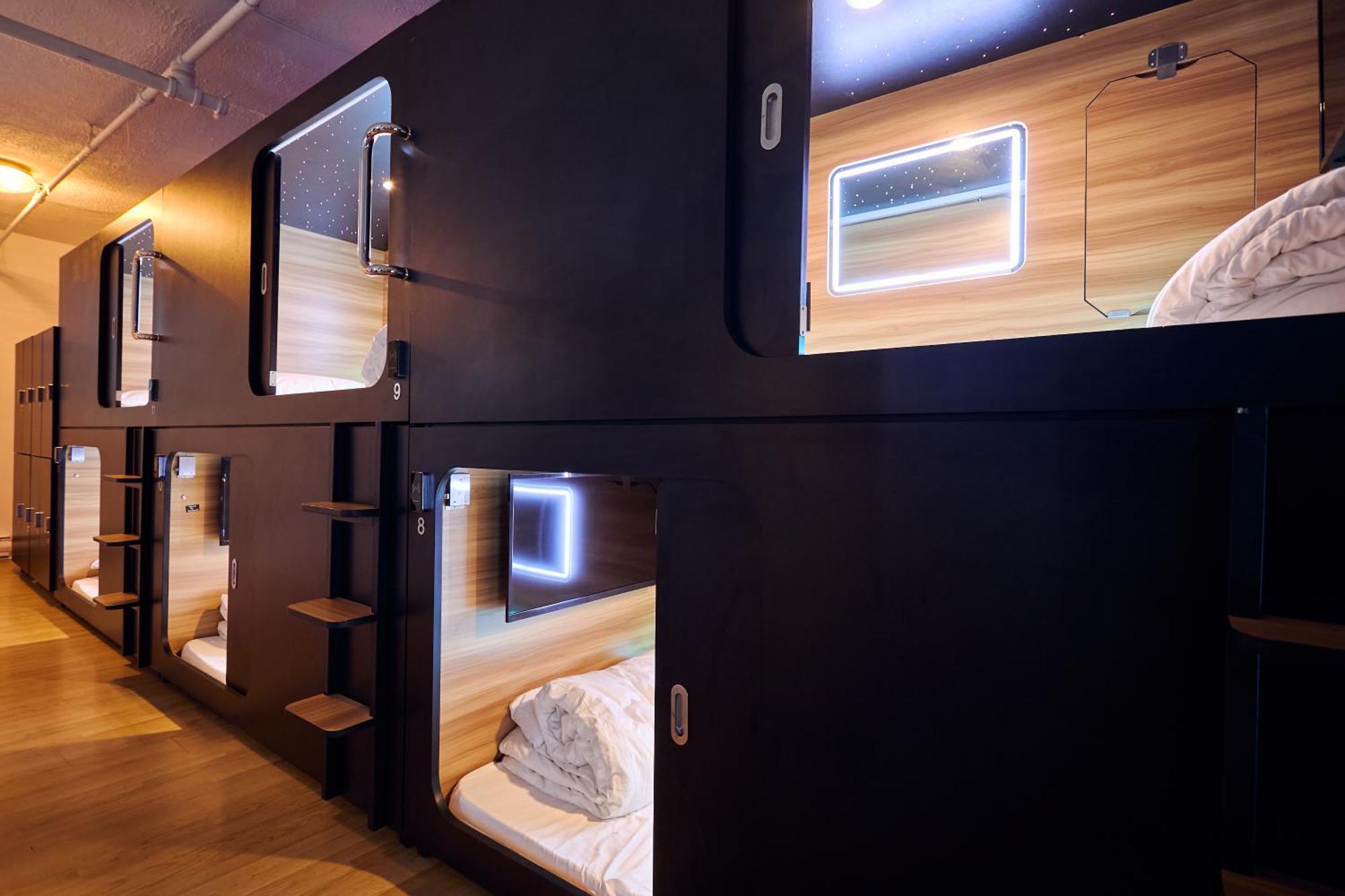 Capsule Hotel Montreal Zewnętrze zdjęcie